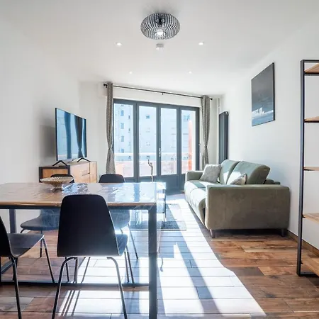 Bel T2 Renove Proche Du Centre-ville Διαμέρισμα *